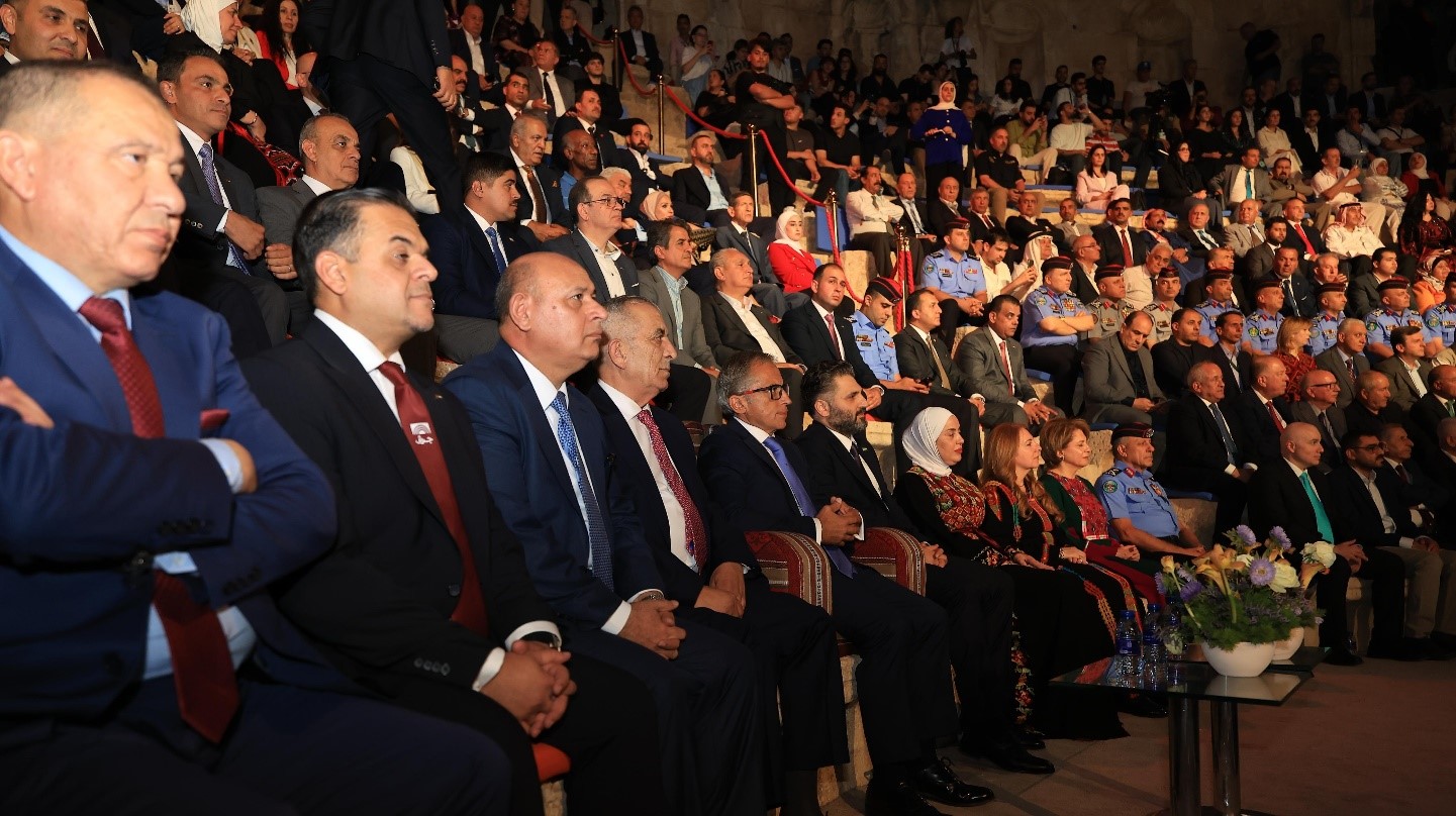 مندوبا عن الملك.. رئيس الوزراء يفتتح فعاليات الدورة الأربعين لمهرجان جرش للثقافة والفنون